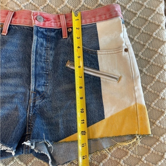 Levi's 501 Super Mario Denim Jean Shorts Women's color block fray hem Size 31 - Picture 8 of 16